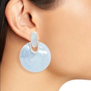 Kendra Scott Didi Earrings!